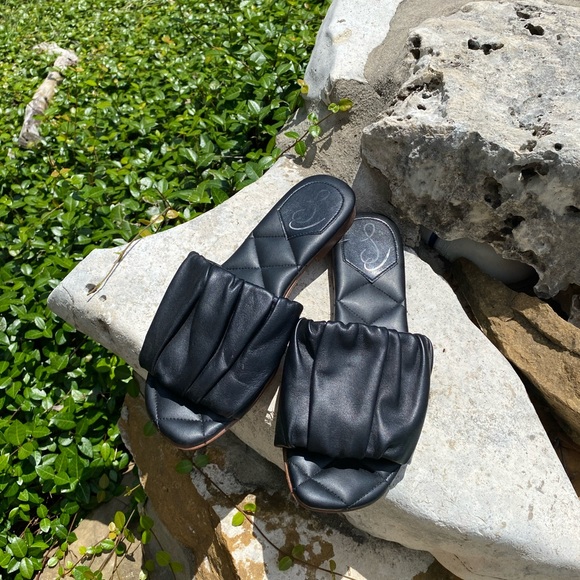 Shoes - Sam Edelman black flats